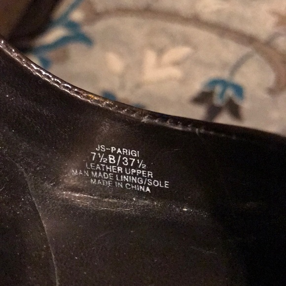 Like New-  Jessica Simpson brown stilettos - Picture 9 of 10